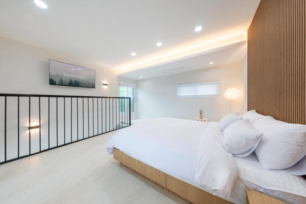 Gangneung Pool Villa Sol Екстер'єр фото